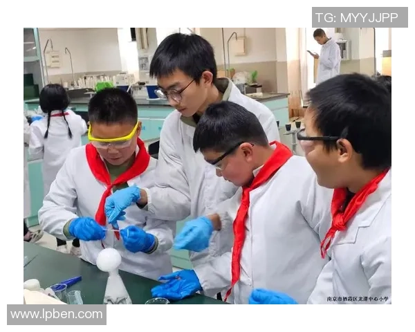 张芳的羽毛球人生深度对话探索她的奋斗与梦想之路