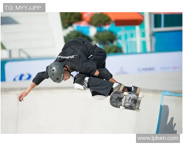 滑板战术解析：杭州滑板队如何运用快攻体系夺取胜利